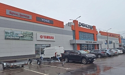 Юниверсал Моторс (м. Ховрино)