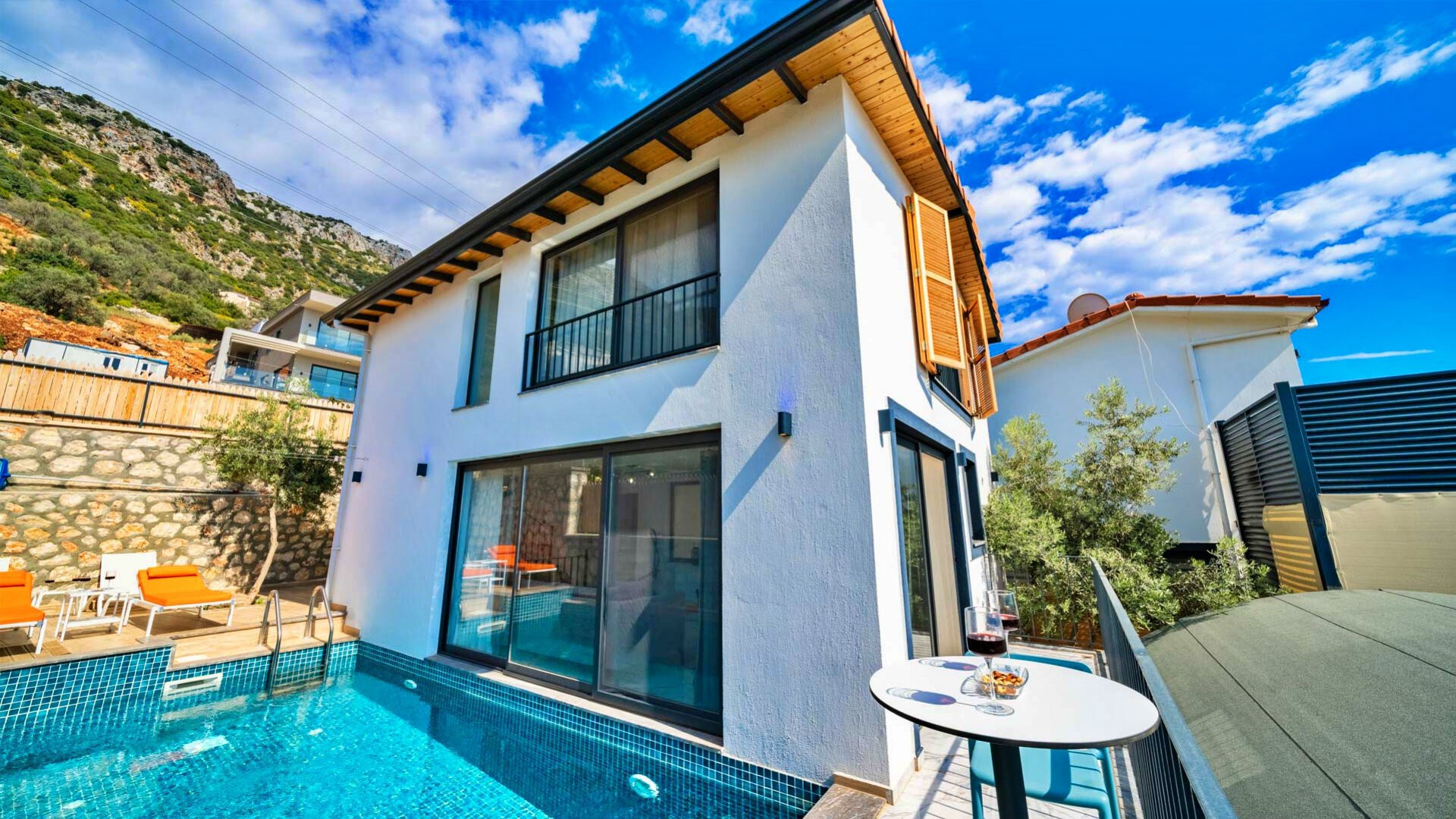 VBK16188 Villa Booking