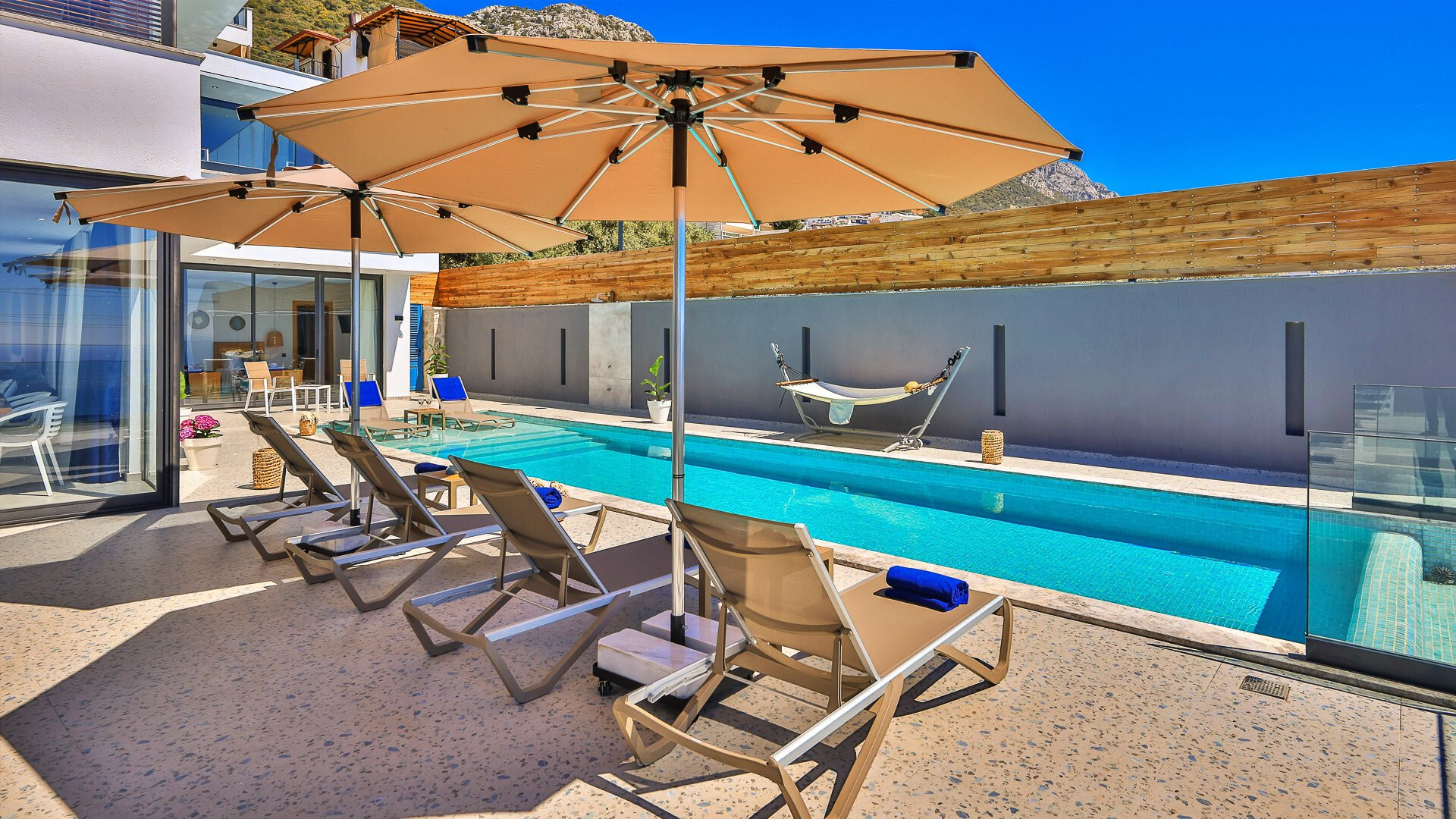 VBK85297 Villa Booking