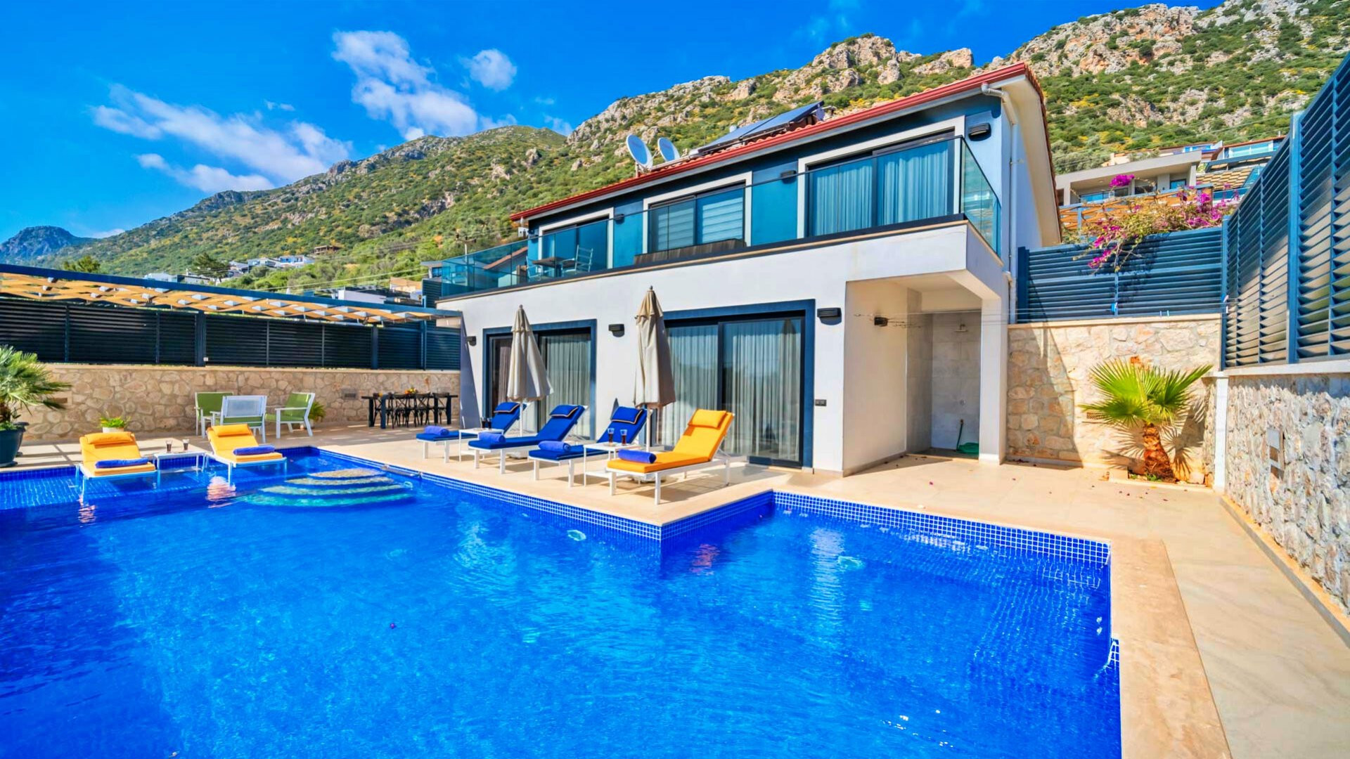 VBK89658 Villa Booking