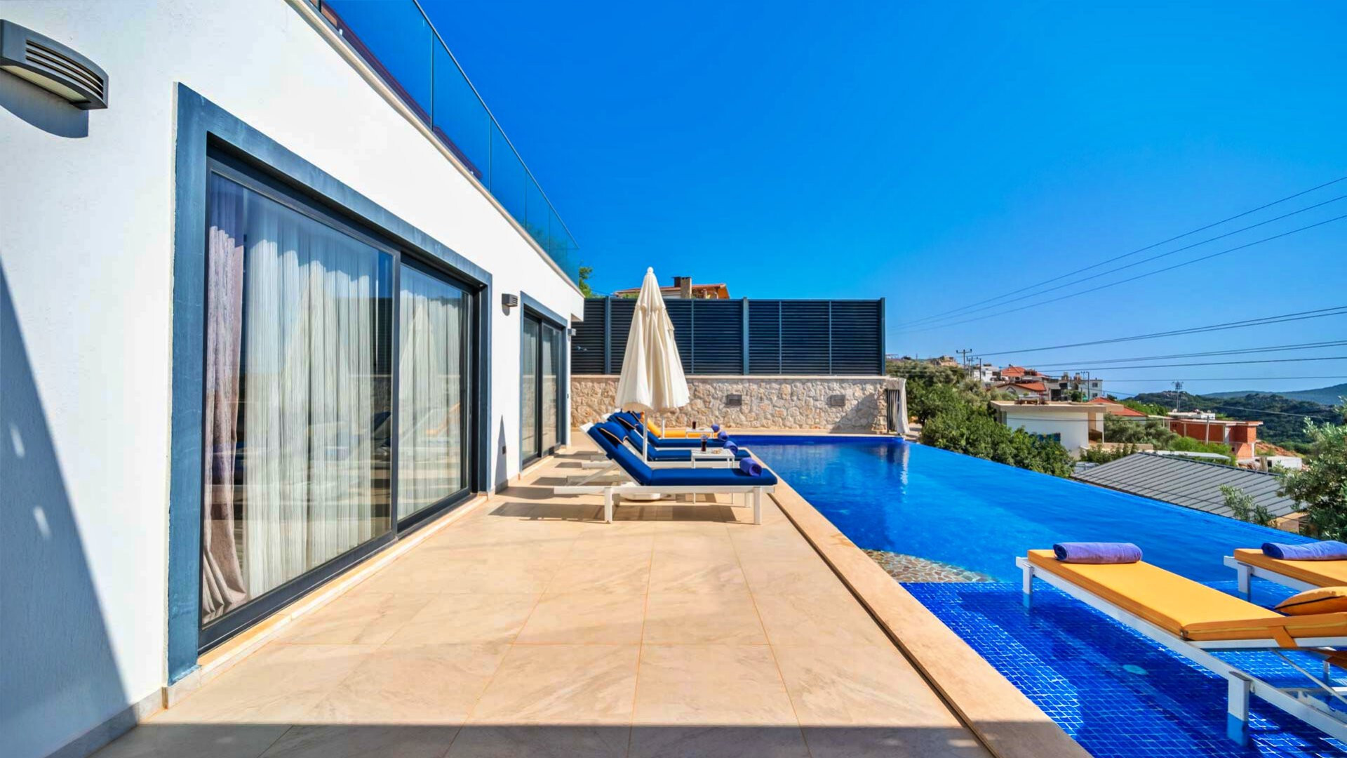 VBK89658 Villa Booking