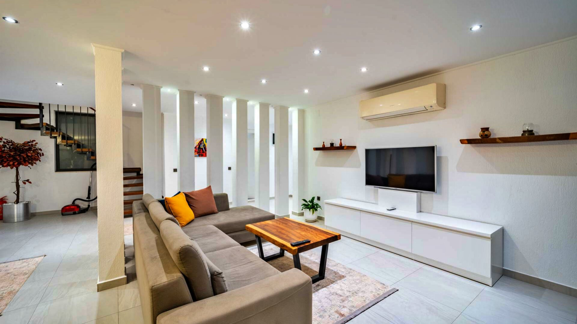 VBK89658 Villa Booking