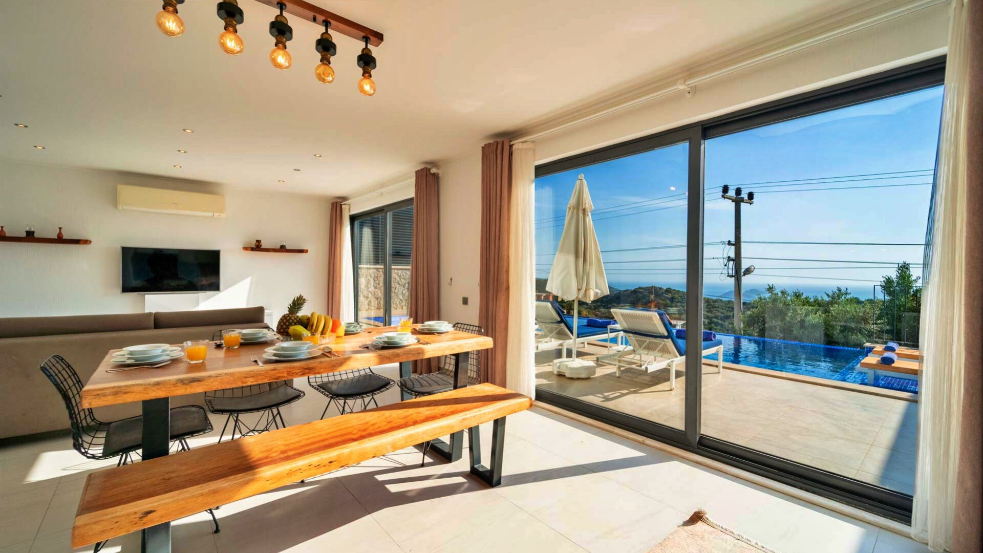 VBK89658 Villa Booking