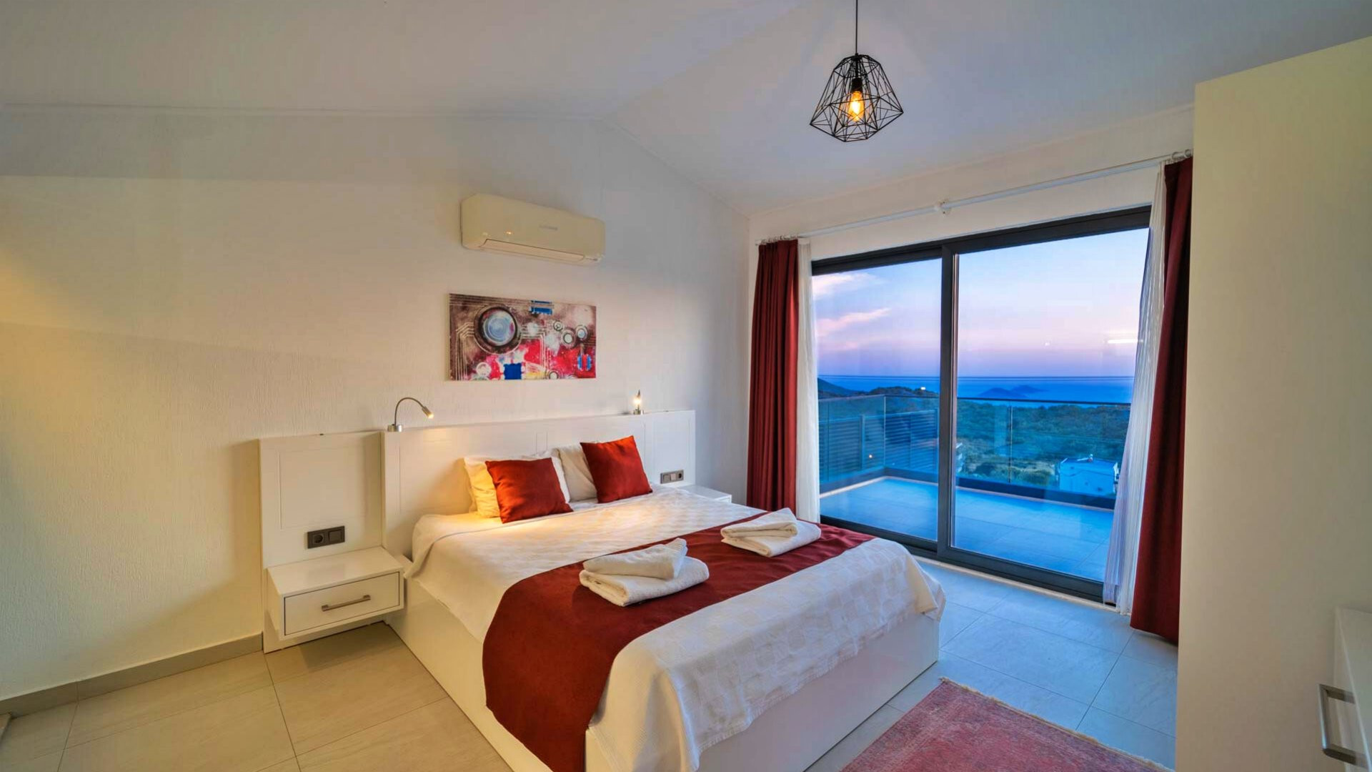 VBK89658 Villa Booking