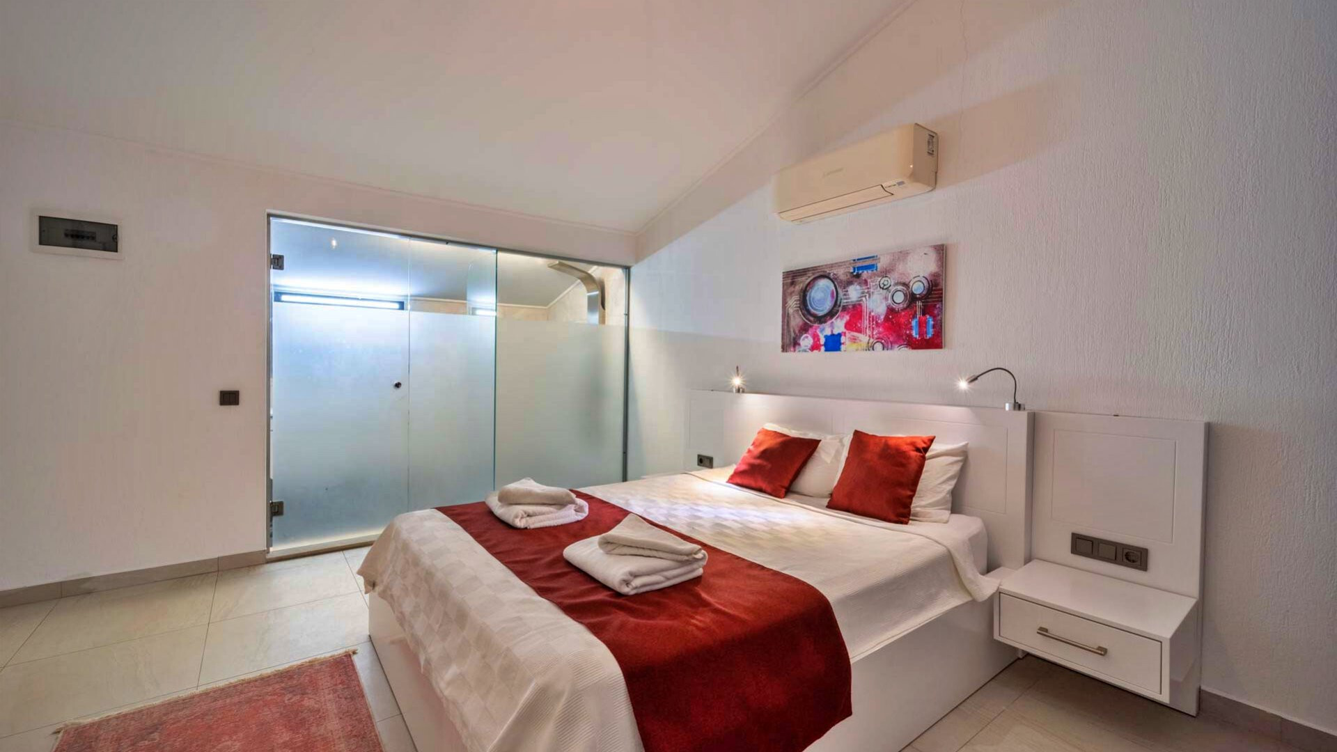 VBK89658 Villa Booking