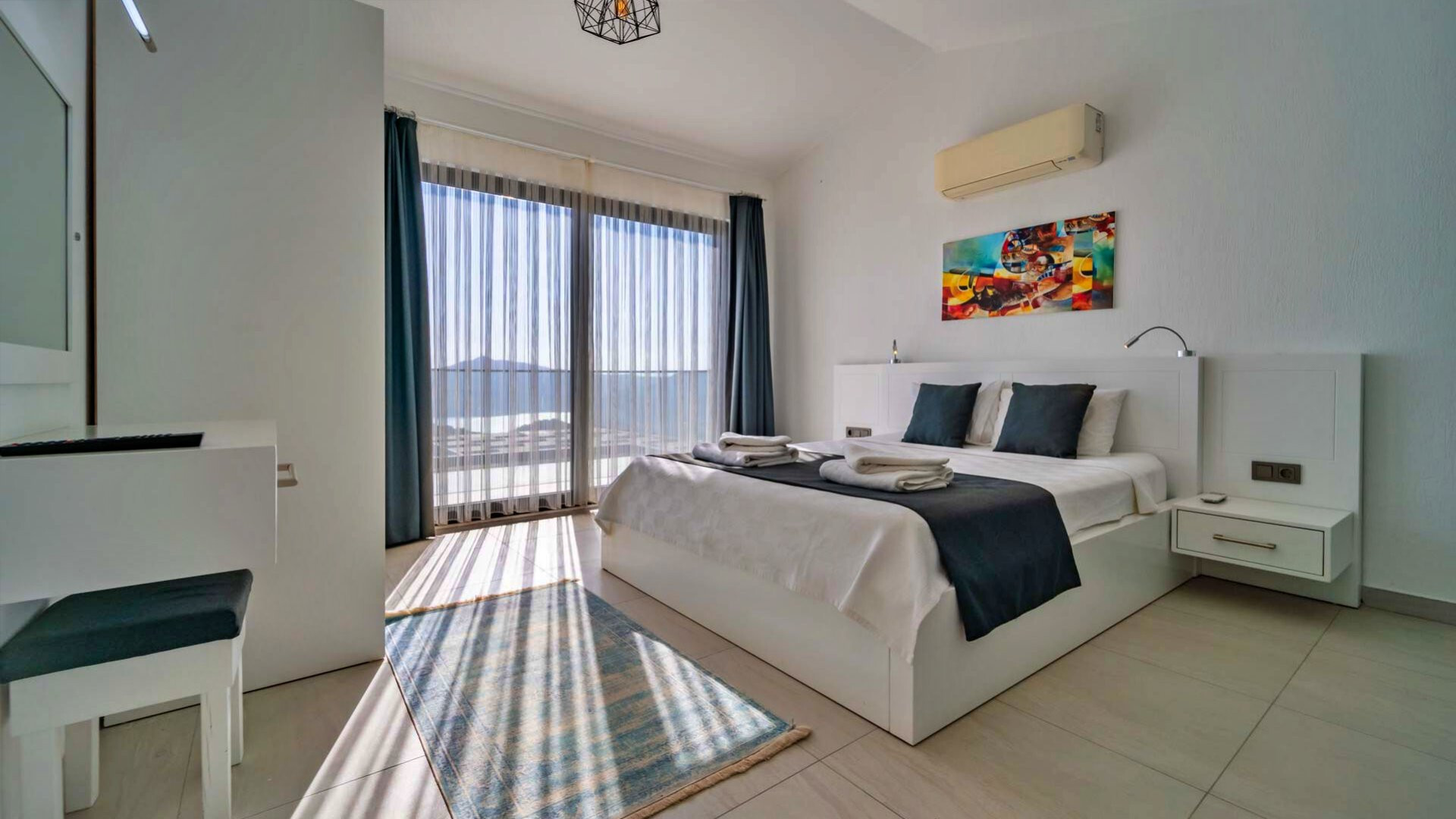 VBK89658 Villa Booking