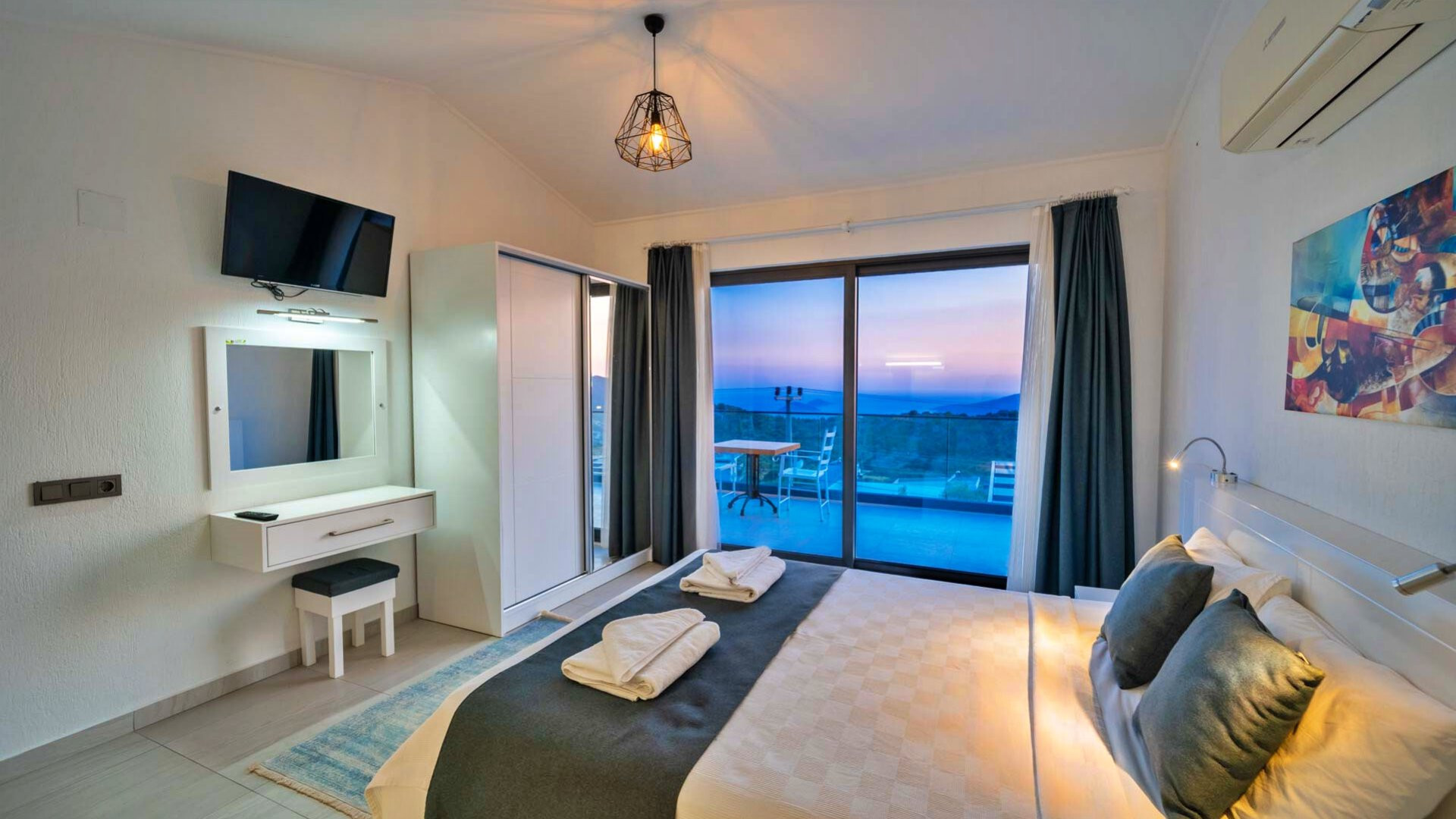 VBK89658 Villa Booking