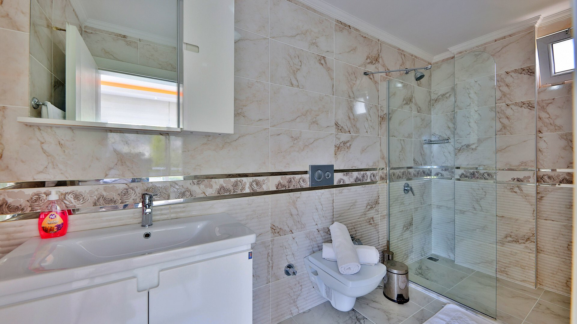 VBK50335 Villa Booking