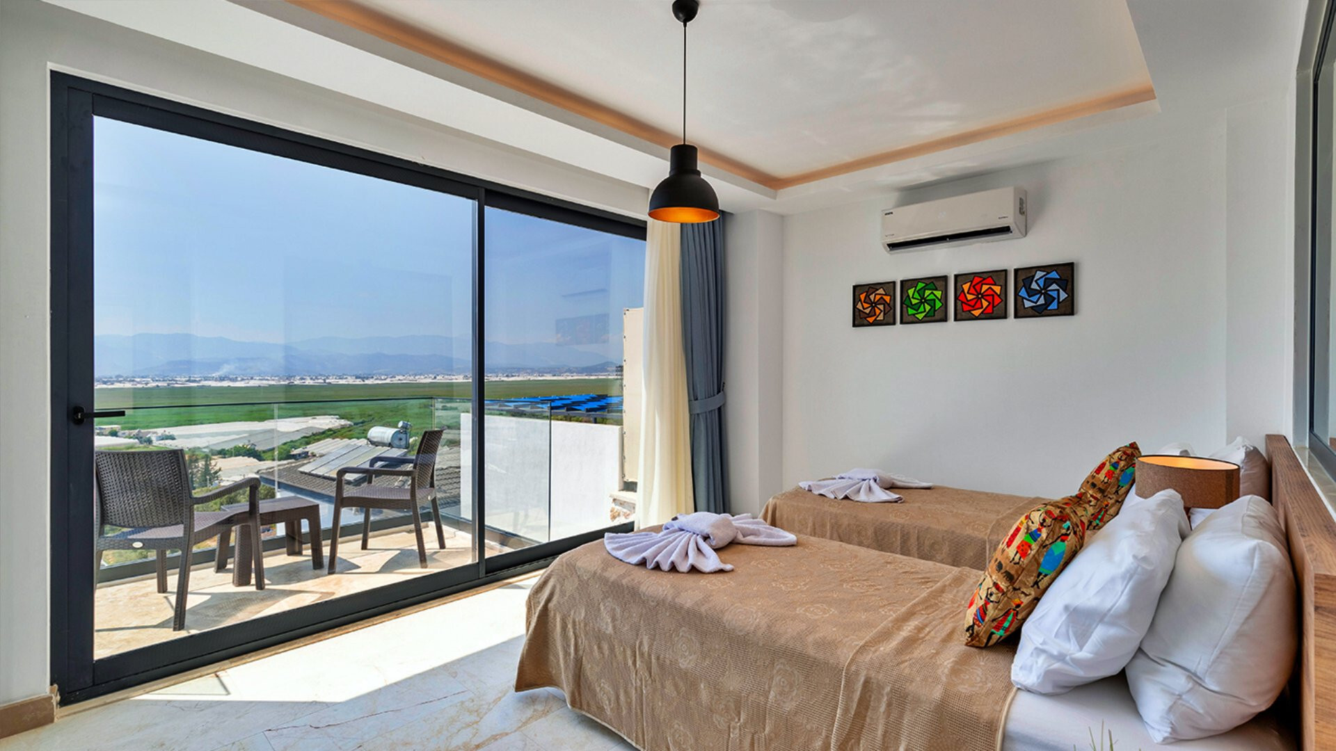 VBK41210 Villa Booking