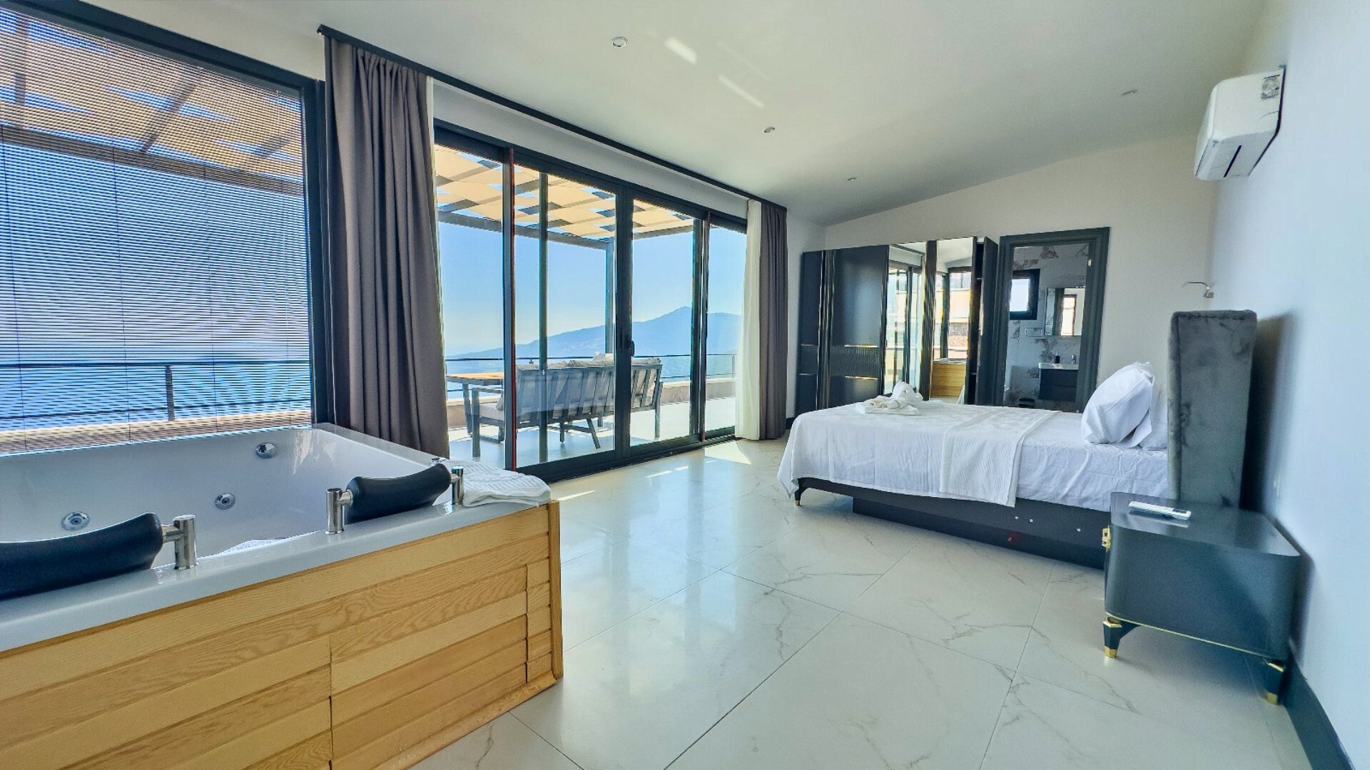 VBK53358 Villa Booking