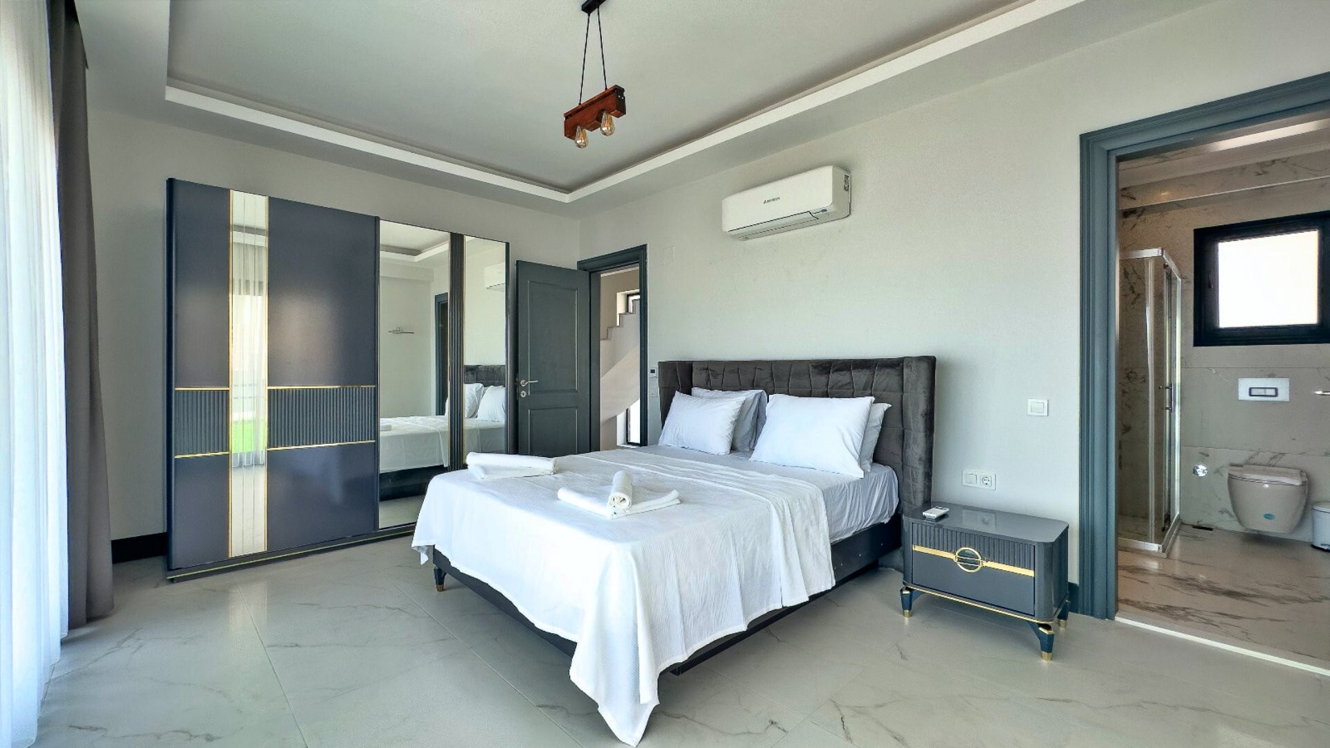 VBK53358 Villa Booking