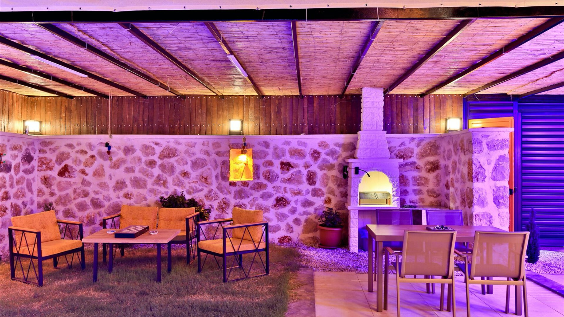 VBK23076 Villa Booking