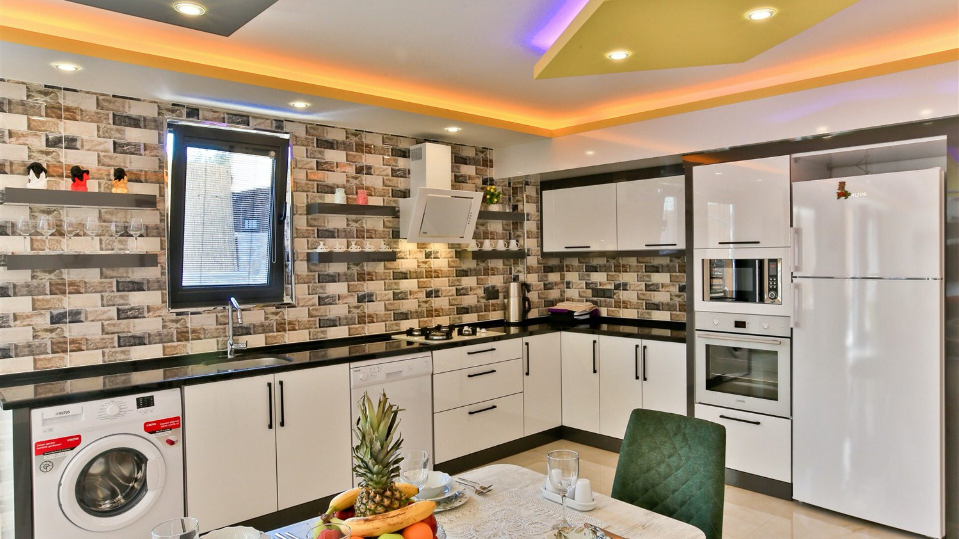 VBK23076 Villa Booking