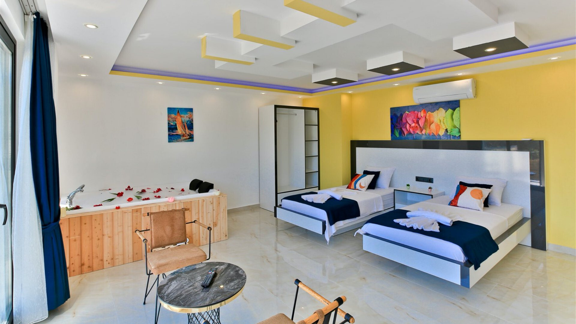 VBK23076 Villa Booking