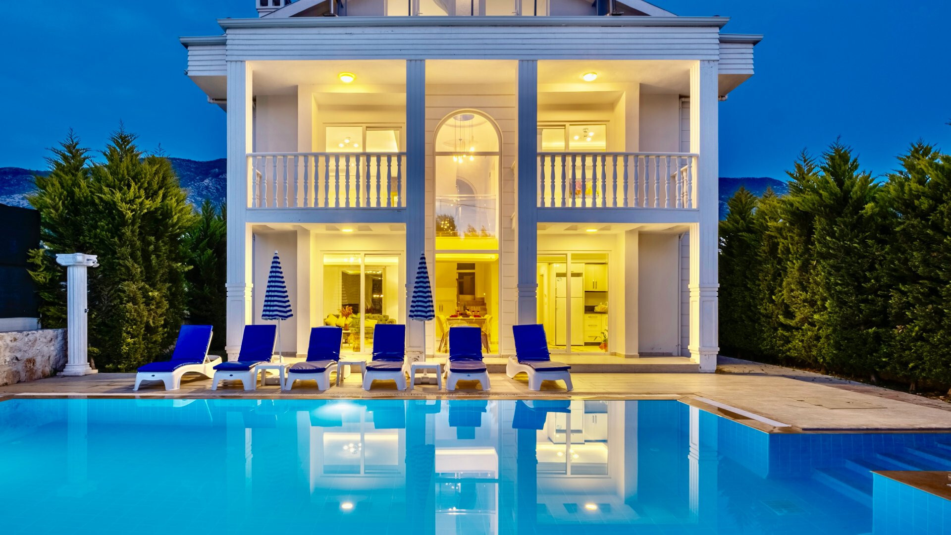 VBK31399 Villa Booking