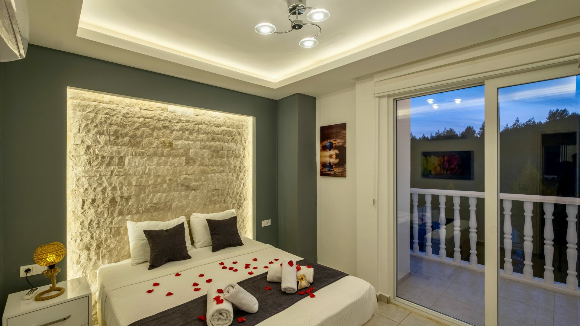 VBK31399 Villa Booking