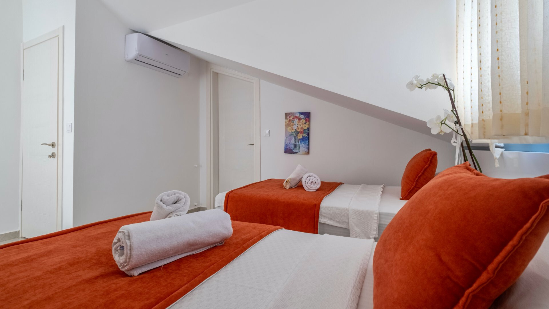 VBK31399 Villa Booking