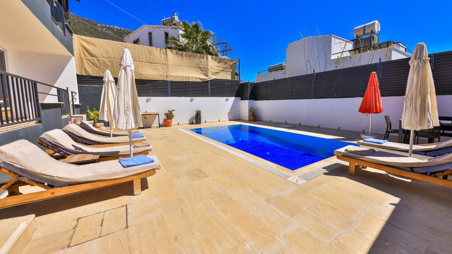 VBK81202 Villa Booking