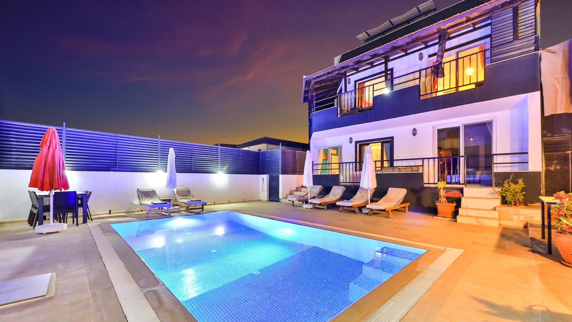 VBK81202 Villa Booking