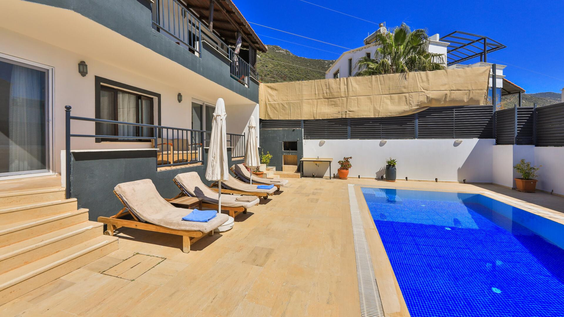 VBK81202 Villa Booking