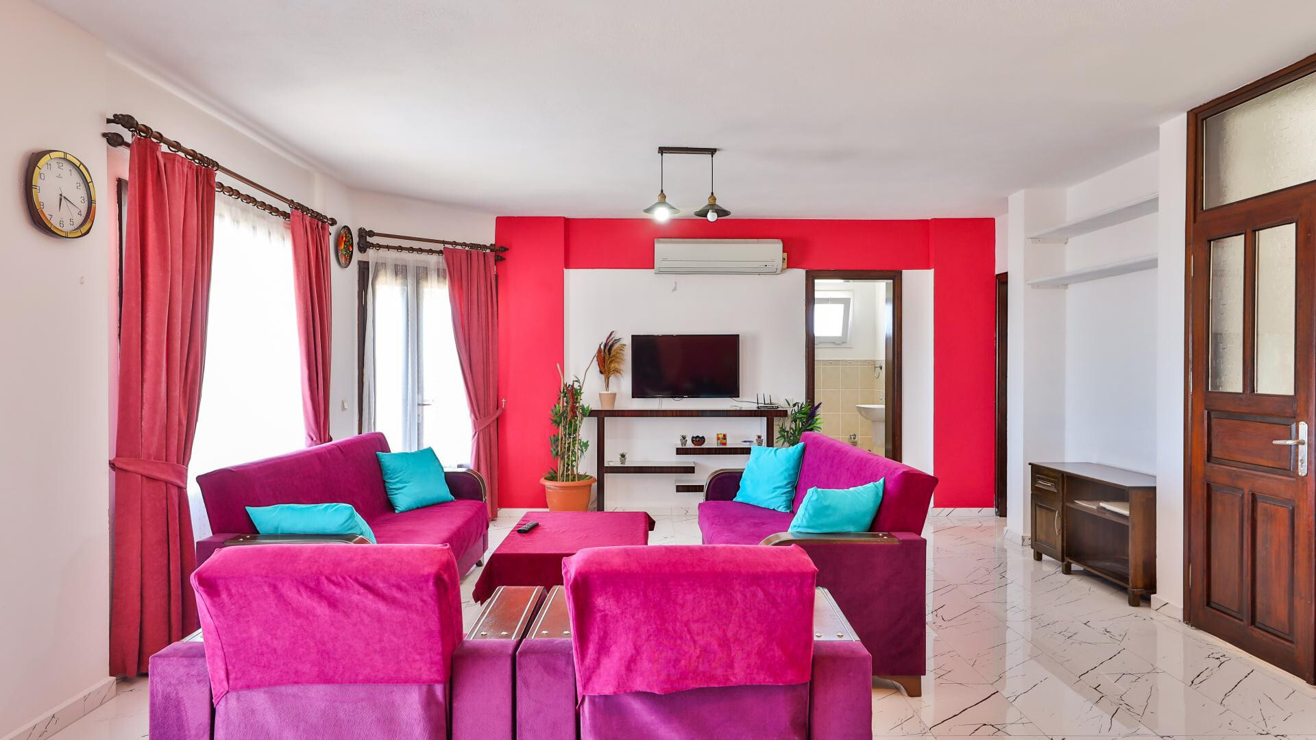 VBK81202 Villa Booking