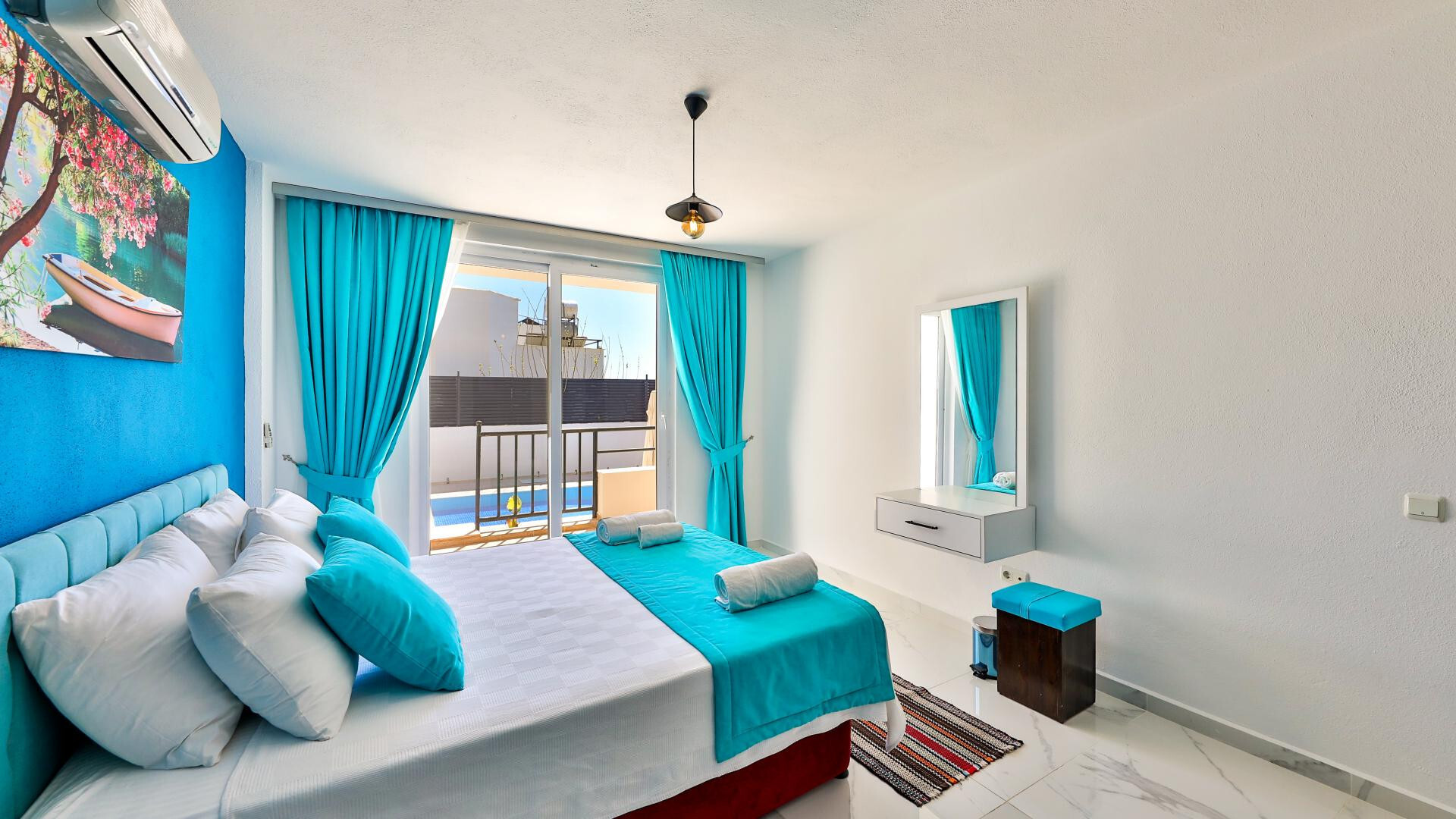 VBK81202 Villa Booking