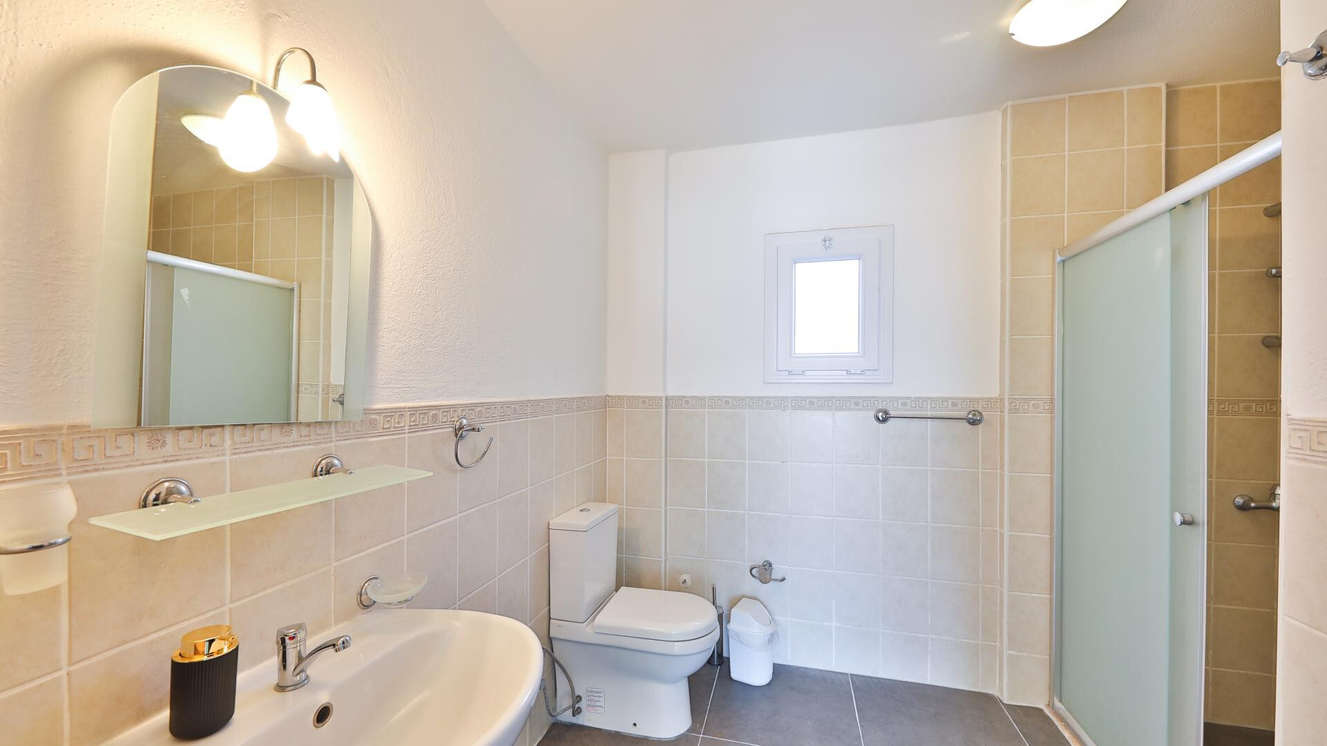 VBK81202 Villa Booking