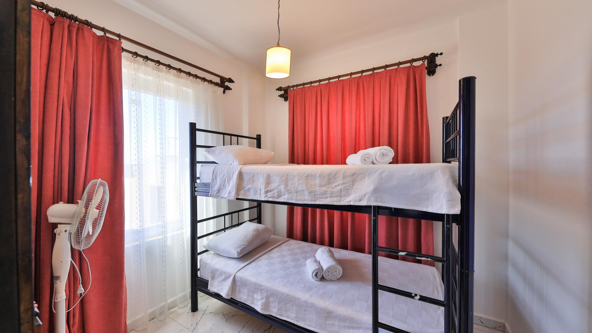 VBK81202 Villa Booking