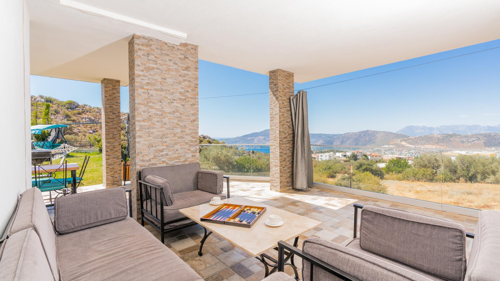 VBK48702 Villa Booking