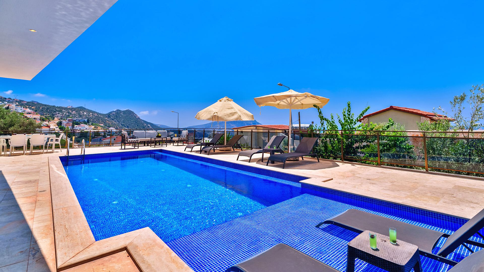 VBK25060 Villa Booking