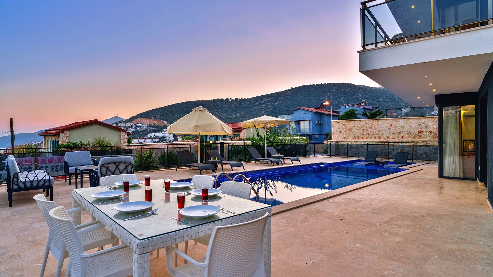 VBK25060 Villa Booking