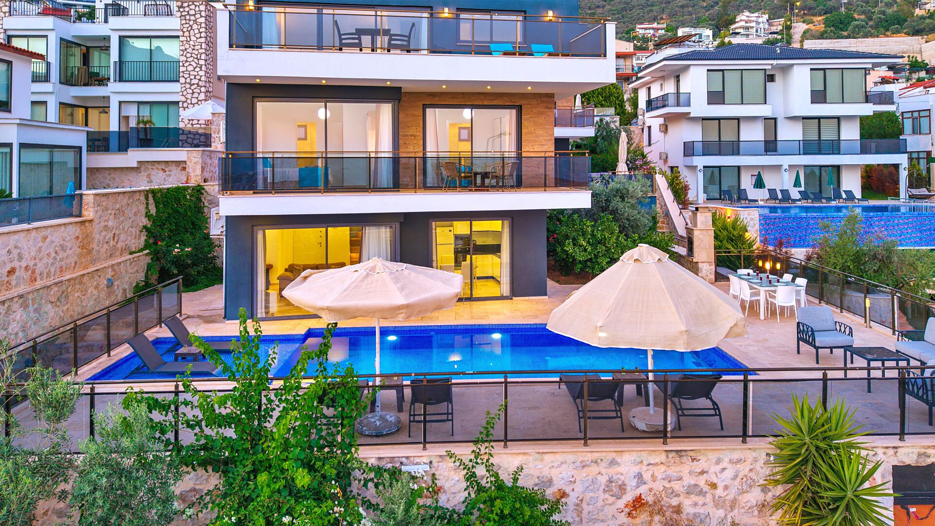 VBK25060 Villa Booking