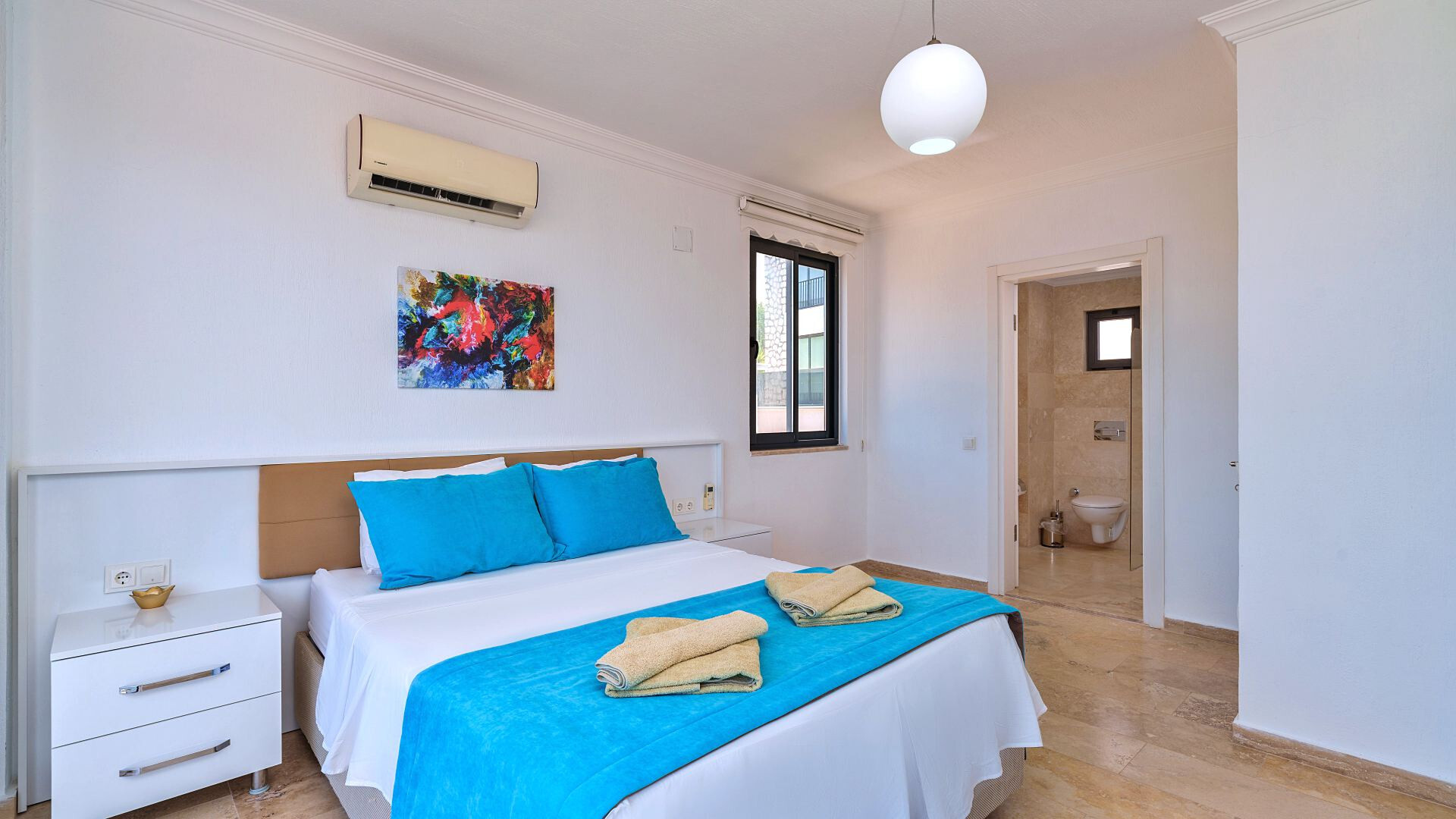 VBK25060 Villa Booking