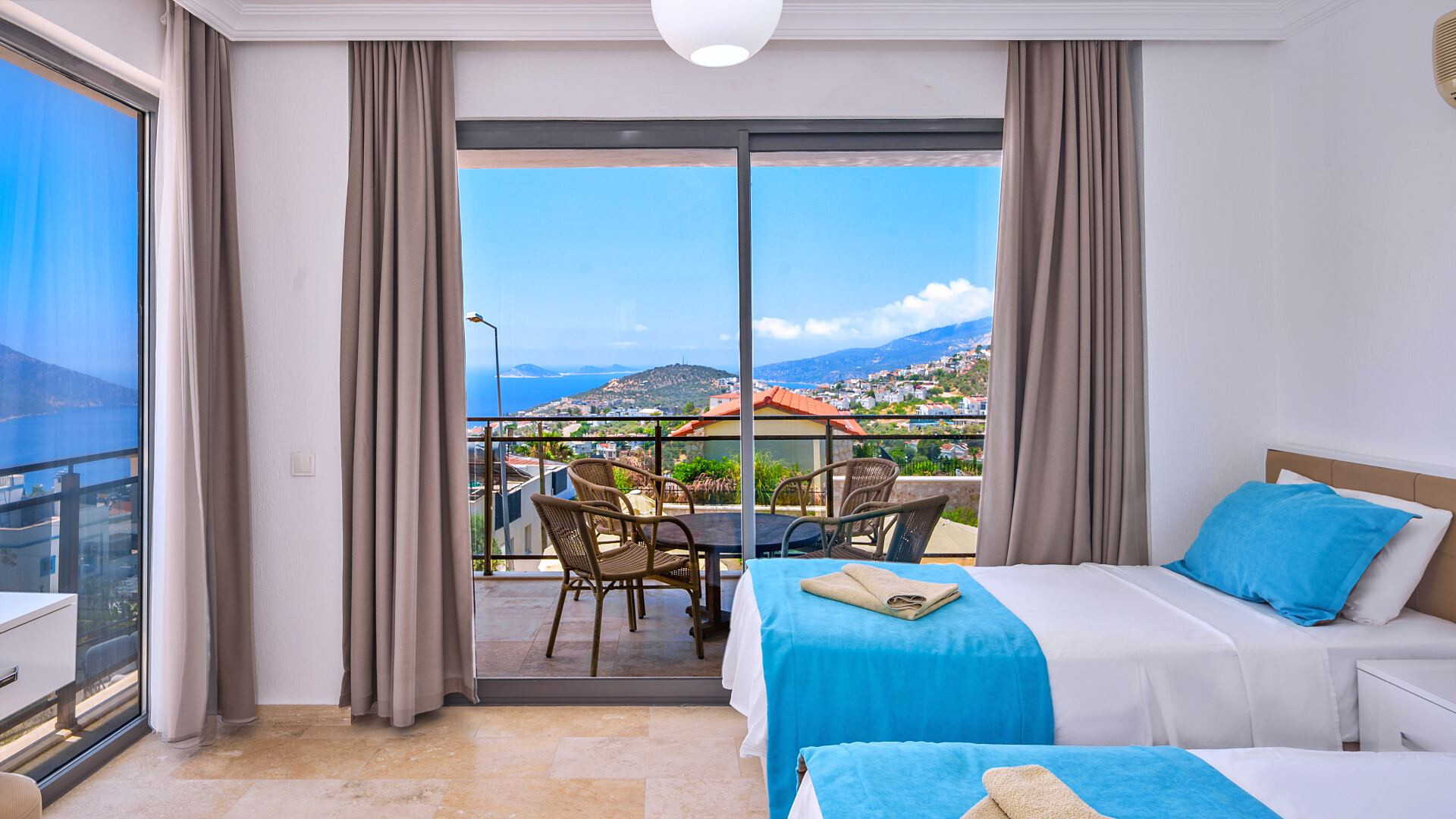 VBK25060 Villa Booking