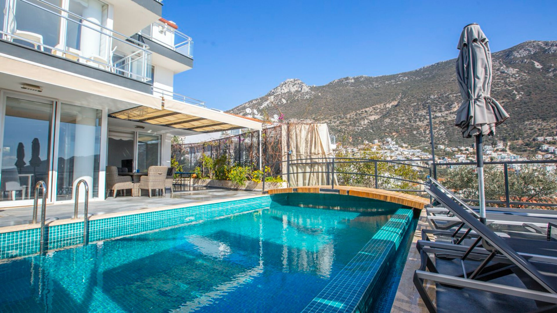 VBK41947 Villa Booking