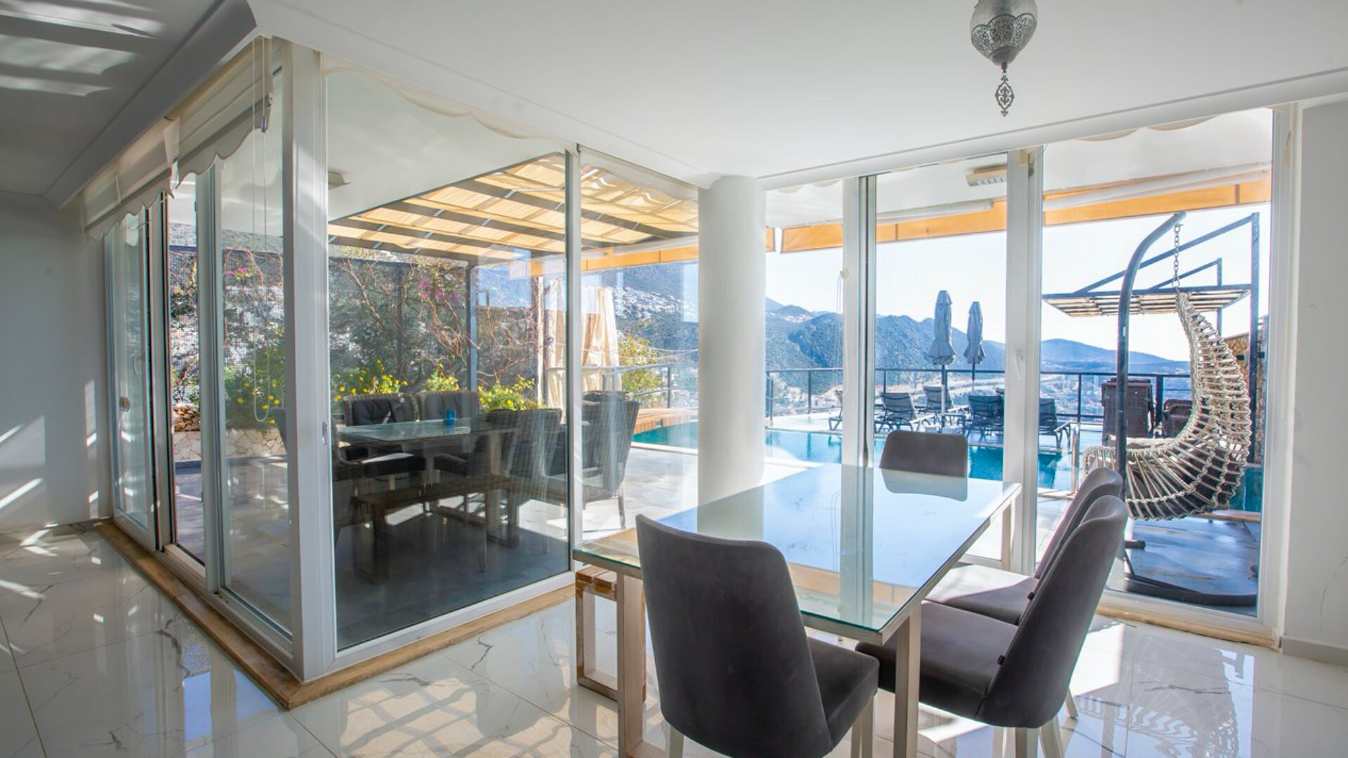 VBK41947 Villa Booking