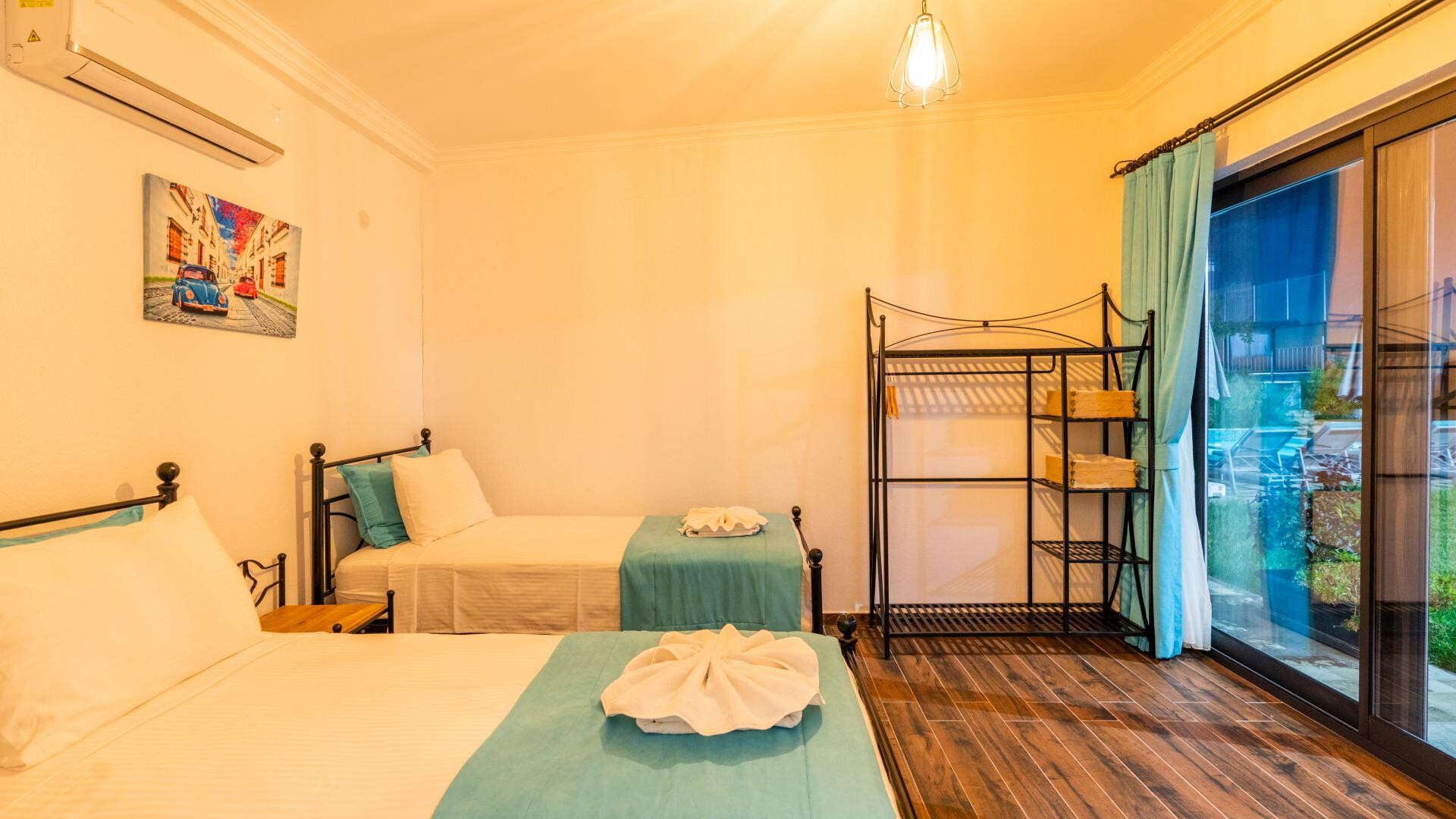 VBK48702 Villa Booking