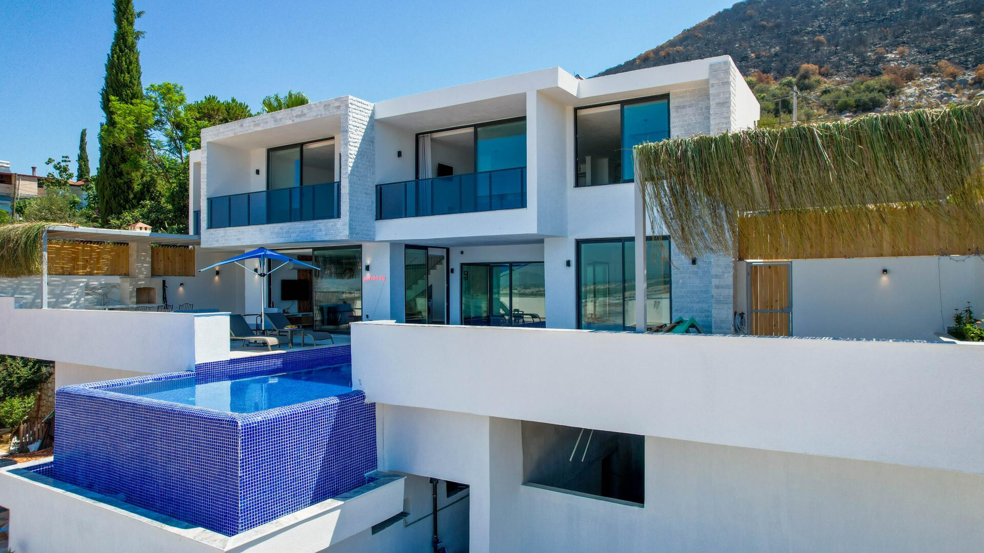 VBK67611 Villa Booking