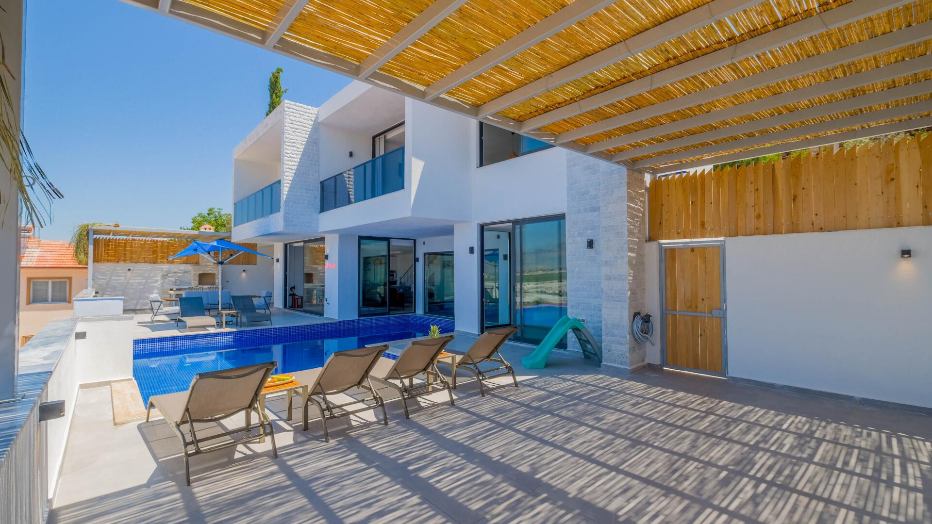 VBK67611 Villa Booking