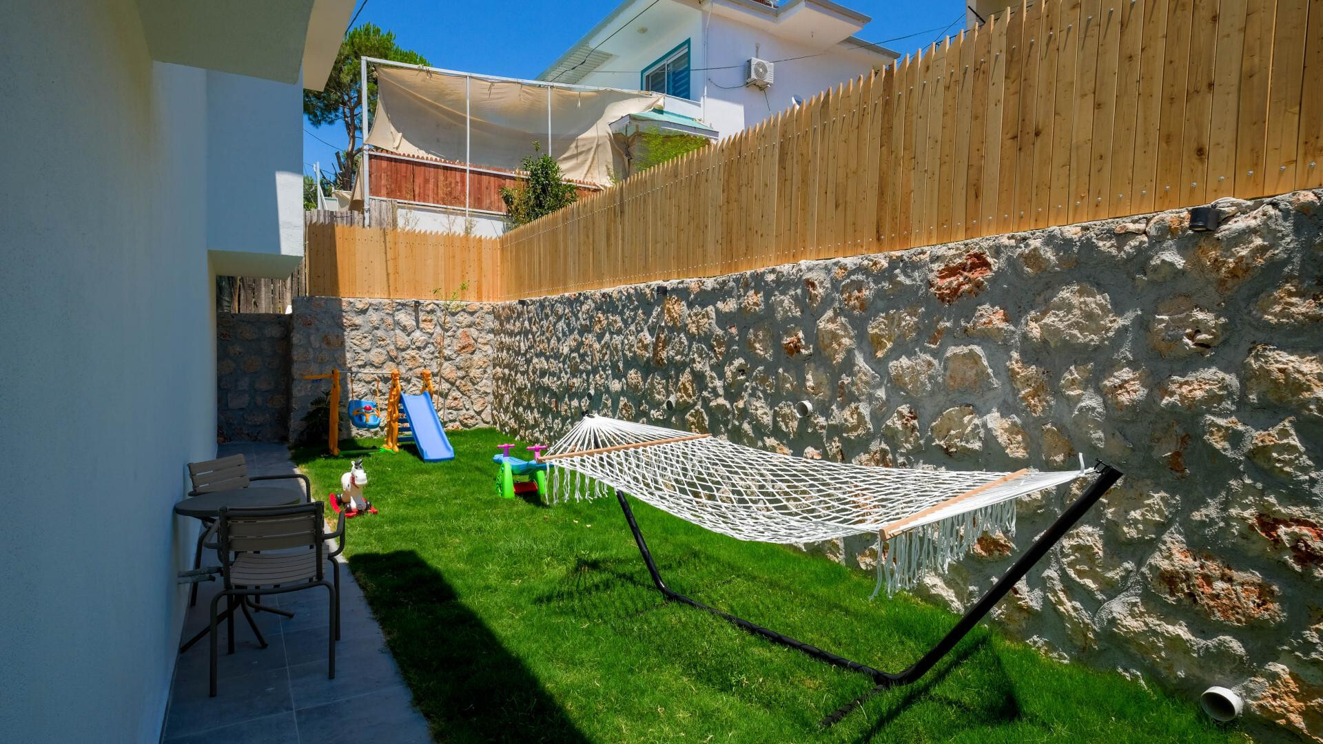 VBK67611 Villa Booking