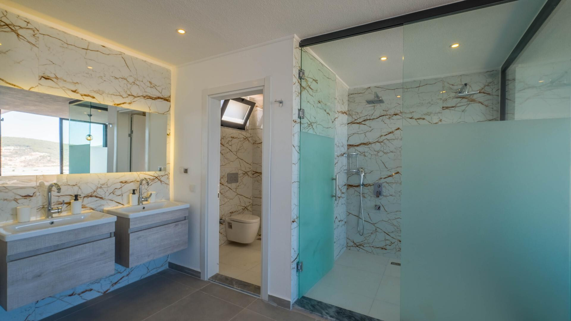 VBK67611 Villa Booking
