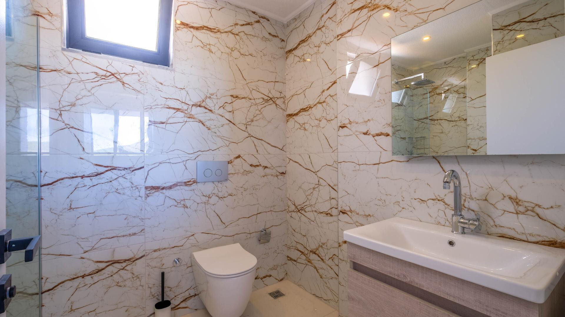 VBK67611 Villa Booking