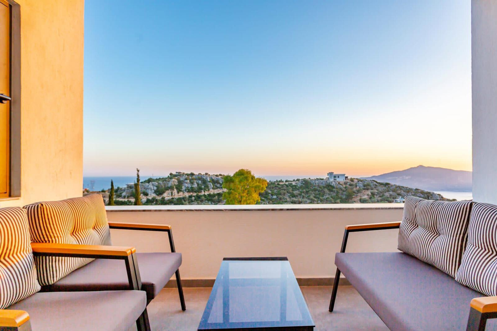 VBK93779 Villa Booking