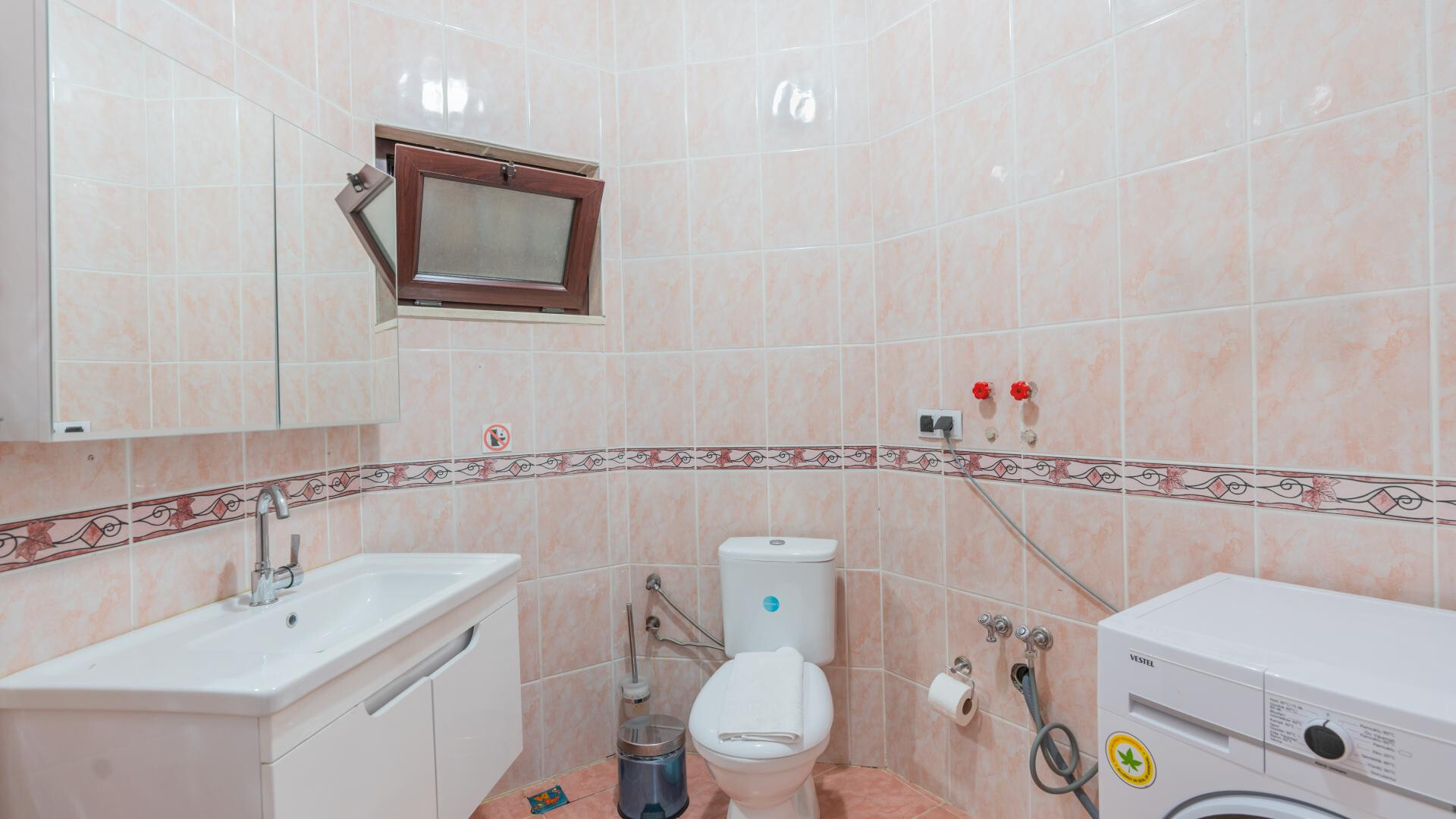 VBK48702 Villa Booking