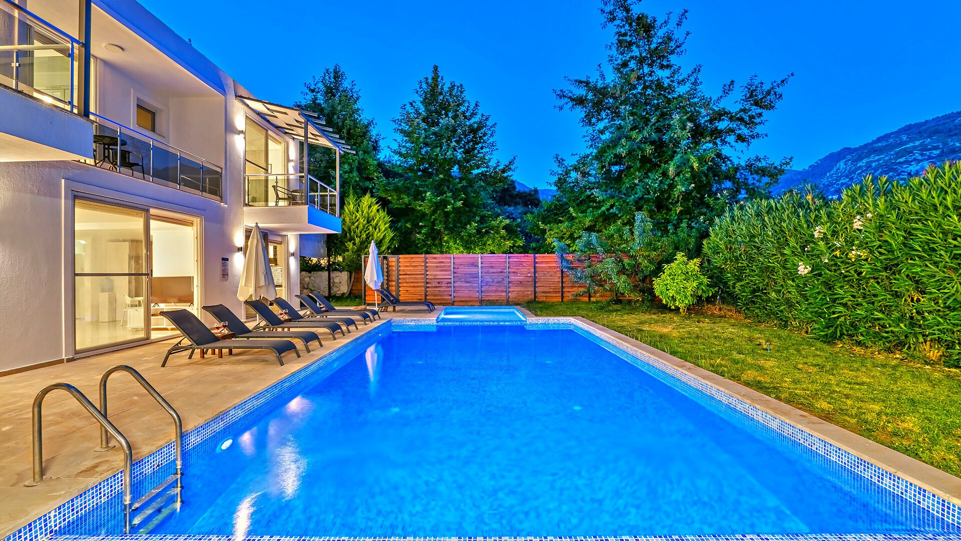 VBK42800 Villa Booking