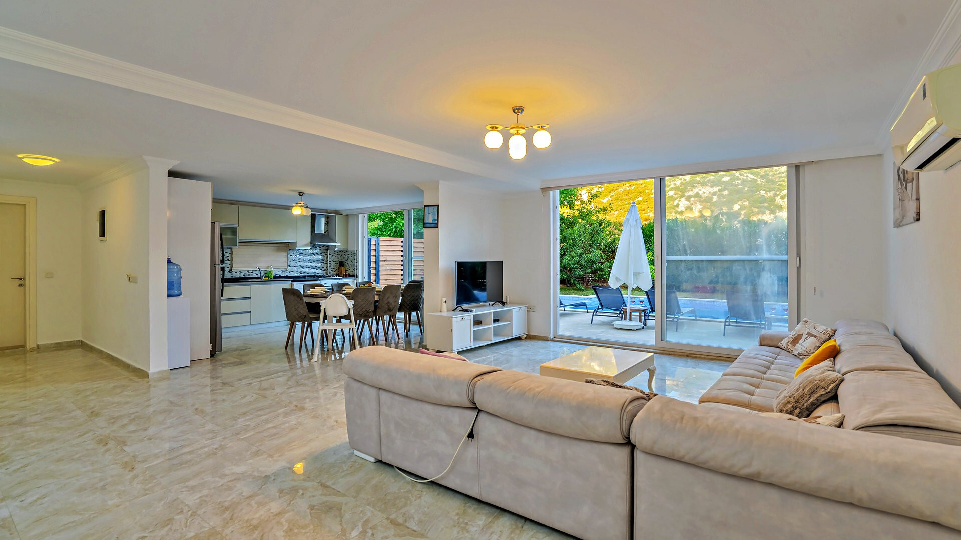 VBK42800 Villa Booking