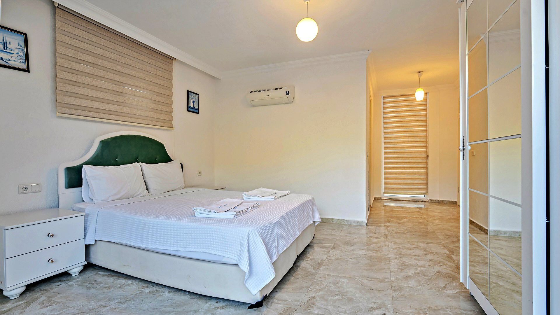 VBK42800 Villa Booking