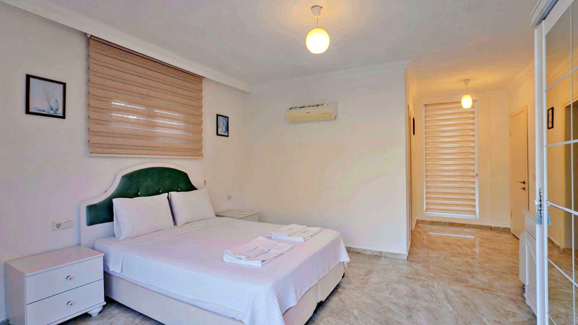 VBK42800 Villa Booking