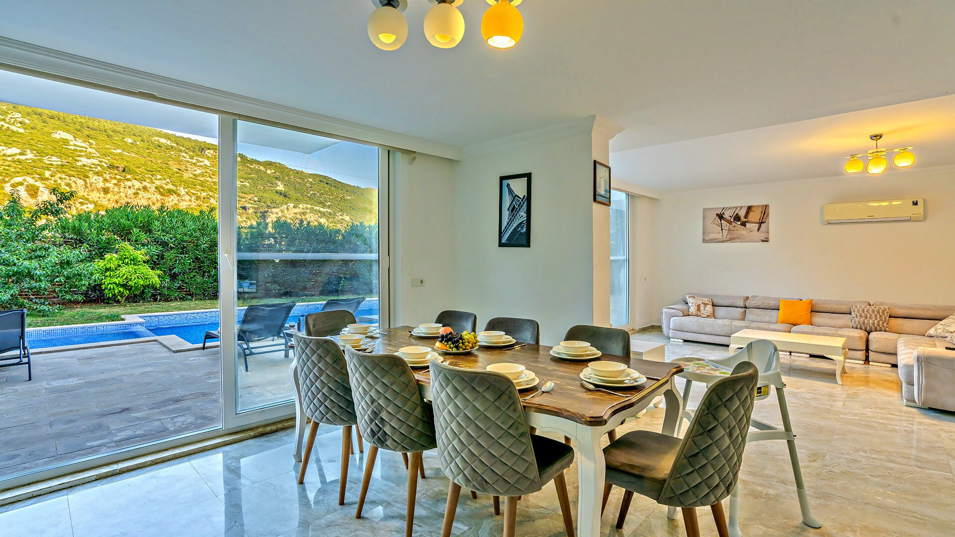 VBK42800 Villa Booking