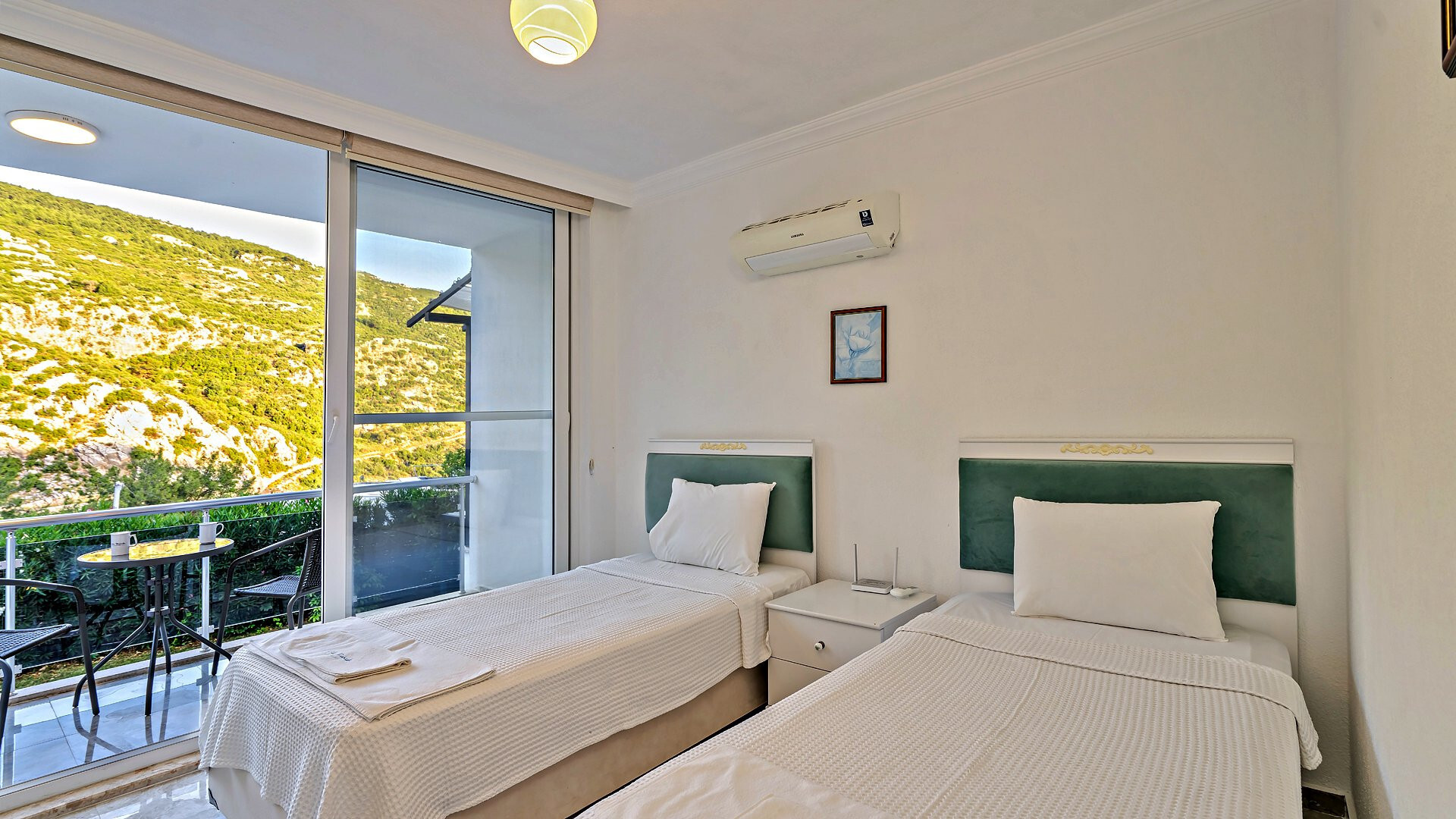 VBK42800 Villa Booking